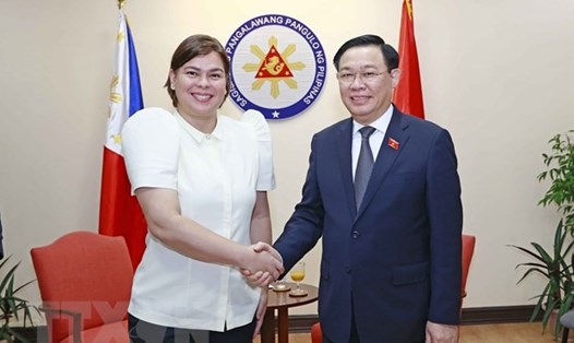 Chủ tịch Quốc hội Vương Đình Huệ hội kiến Phó Tổng thống Philippines Sara Duterte. Ảnh: TTXVN