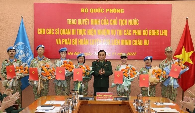 Cùng chiêm ngưỡng hình ảnh mũ nồi xanh Việt Nam mang đậm chất dân tộc và sự tự hào của người Việt. Những chi tiết nhỏ trên mũ càng khiến bạn cảm thấy tự hào về đất nước và truyền thống lâu đời của chúng ta.