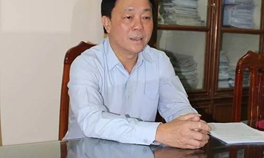 Bị can Hà Công Thẻ, nguyên Chủ tịch UBND huyện Mai Châu. Ảnh: Tâm Phúc