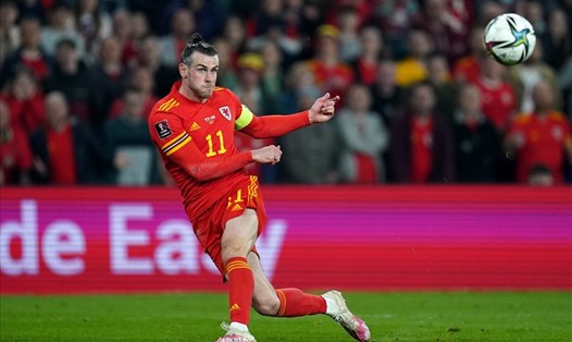 Bale vẫn là ngôi sao sáng nhất của Xứ Wales. Ảnh: AFP