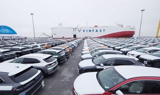 999 chiếc xe ôtô điện V8 đầu tiên của VinFast sẽ được xuất khẩu sang Mỹ. Ảnh: Mai Chi