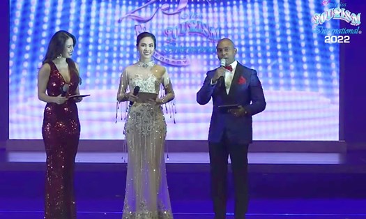MC Quỳnh Nga tại chung kết Hoa hậu Du lịch Quốc tế 2022. Ảnh: Nhân vật cung cấp