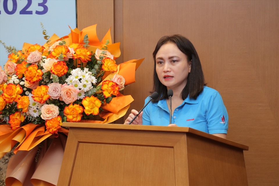 Chủ tịch Công đoàn Dầu khí Việt Nam Nghiêm Thuỳ Lan cam kết 3 tổ chức sẽ đoàn kết, phối hợp chặt chẽ, phát huy sức mạnh của từng đoàn thể. Ảnh: Hiền Anh