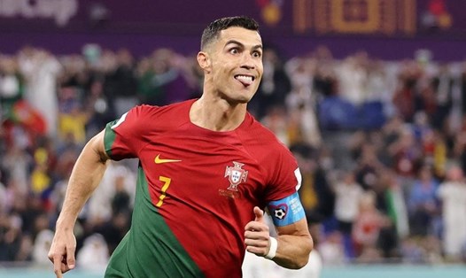 Ronaldo ăn mừng khi ghi bàn cho Bồ Đào Nha tại World Cup 2022. Ảnh: AFP