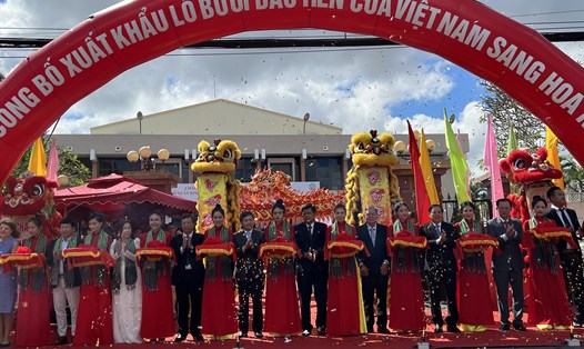Nghi thức công bố xuất khẩu lô bưởi đầu tiên của Việt Nam sang Hoa Kỳ. Ảnh: Trinh Thinh