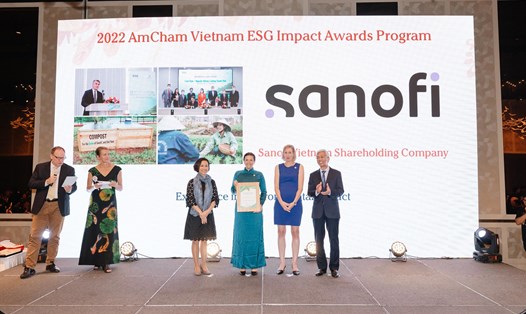Giải thưởng là sự công nhận đóng góp của Sanofi về những sáng kiến cho sự phát triển bền vững. Ảnh: DN cung cấp