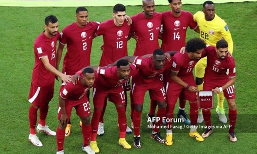 Chủ nhà Qatar đã sớm bị loại. Ảnh: AFP
