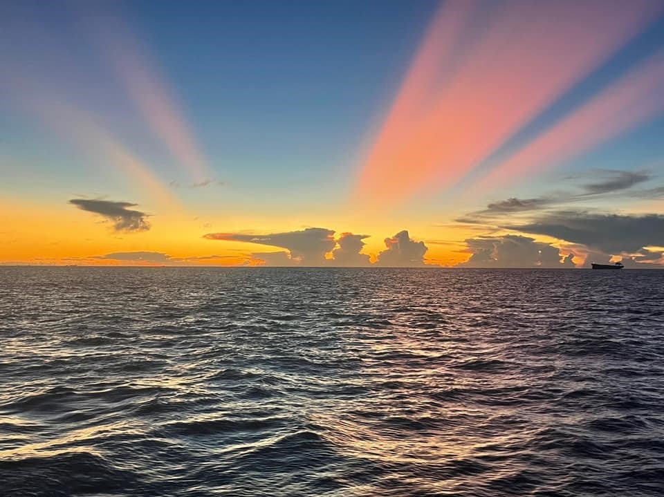 Cảnh hoàng hôn nhìn từ TP.Vũng Tàu. Ảnh: trang Bà Rịa - Vũng Tàu.