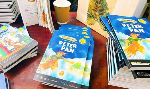 “Peter Pan” - một trong những cuốn sách đầu tiên trong dòng sách Pop Lit for Kids tại Việt Nam. Ảnh: Thanh An
