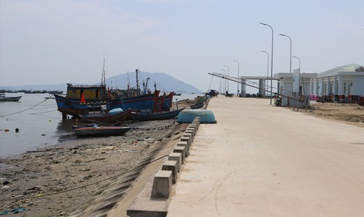 Cầu cảng đã được hoàn thành nhưng chưa thể đưa vào vận hành khai thác.