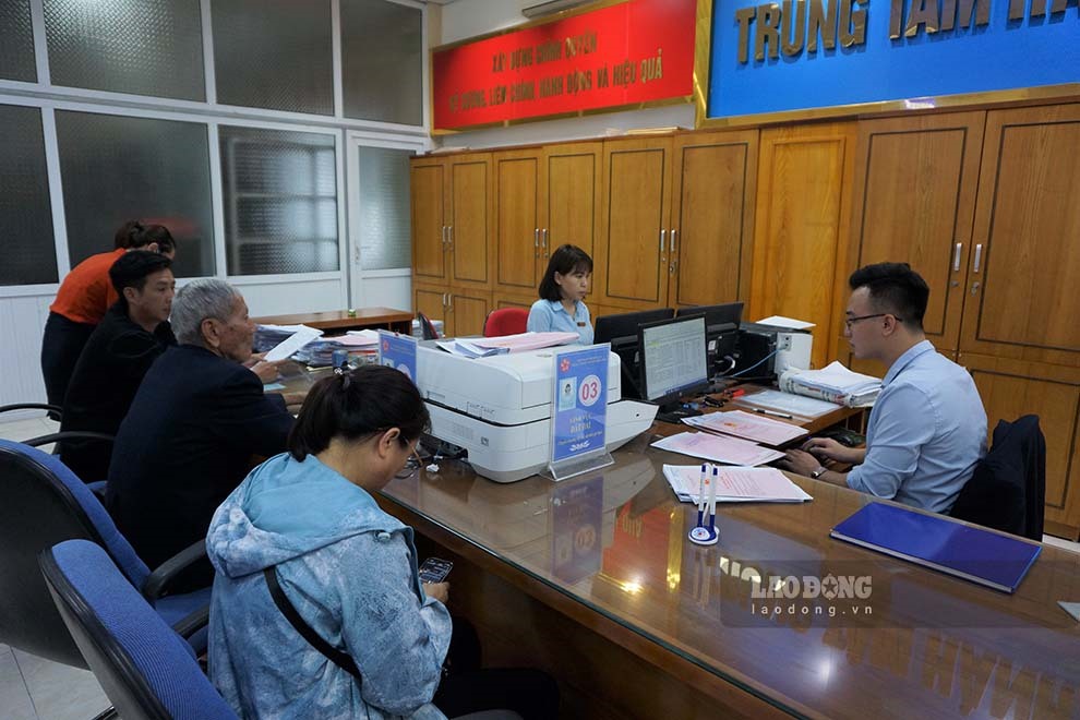 Trước khi triển khai phiếu xin lỗi công dân, Chủ tịch UBND TP Móng Cái cũng đã công khai xin lỗi công dân trên Cổng thông tin điện tử TP Móng Cái. Ảnh: Đoàn Hưng