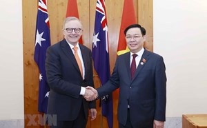 Chủ tịch Quốc hội Vương Đình Huệ gặp các lãnh đạo Australia