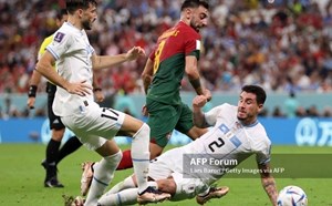 Cầu thủ tuyển Uruguay không hài lòng với HLV sau trận thua Bồ Đào Nha