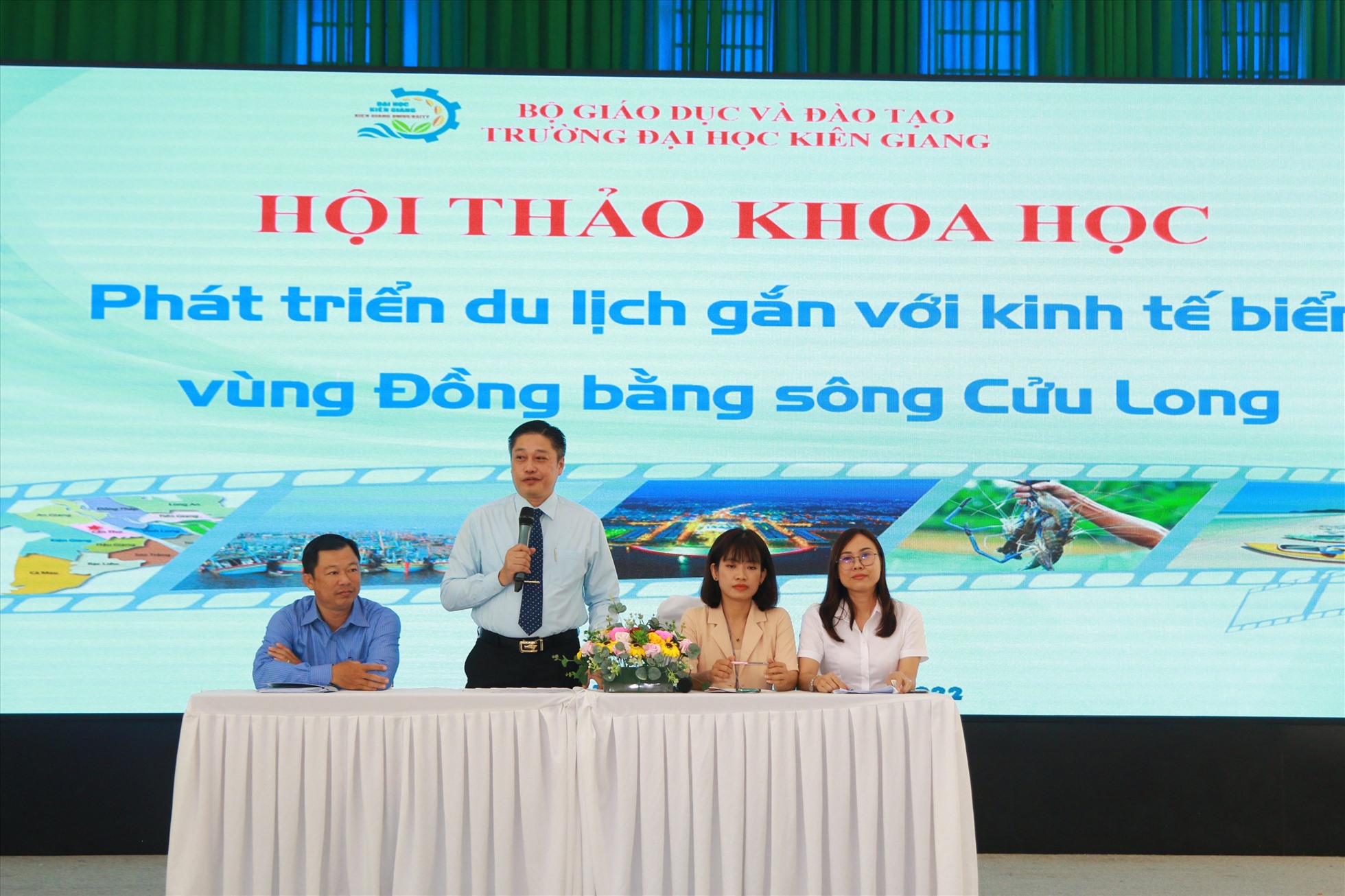 Phát triển du lịch gắn với kinh tế biển vùng Đồng bằng sông Cửu Long