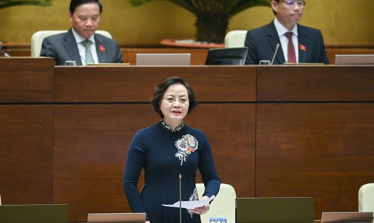 Bộ trưởng Phạm Thị Thanh Trà trả lời chất vấn trước Quốc hội.