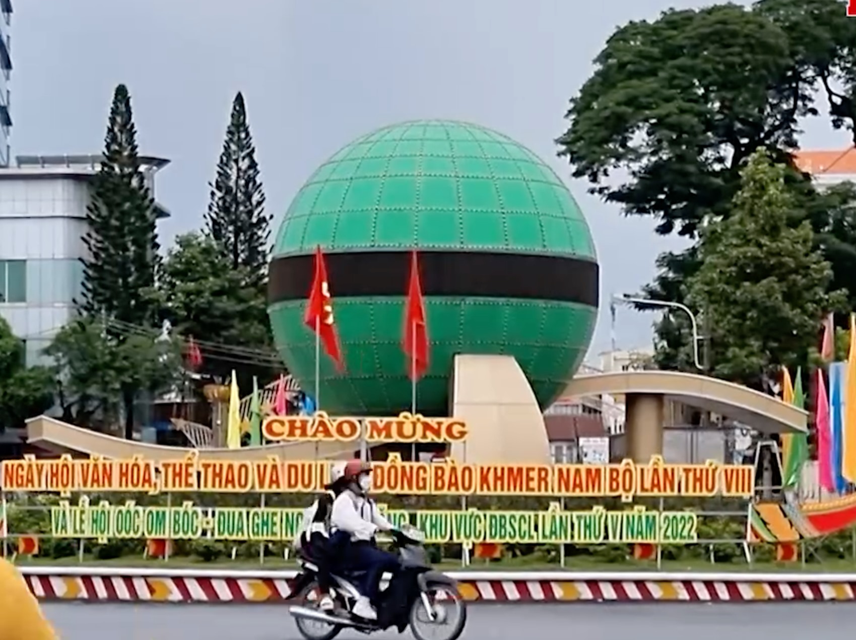 Ngày hội Văn hóa, Thể thao và Du lịch đồng bào Khmer Nam bộ lần thứ VIII. Ảnh: Văn Sỹ