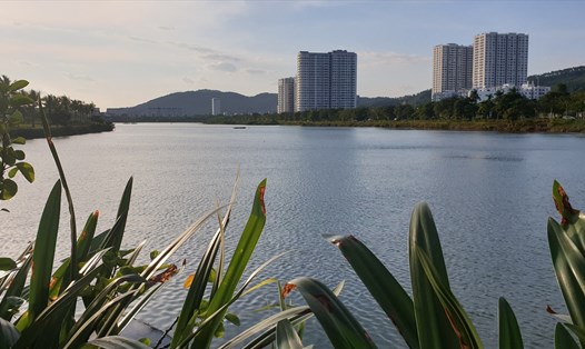 Hồ mà các hộ dân khu Little Việt Nam, khu đô thị Hùng Thắng có đơn thư kiến nghị giữ nguyên vẹn. Ảnh: Nguyễn Hùng