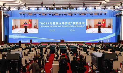 Phó Thủ tướng Chính phủ Lê Văn Thành phát biểu tại Diễn đàn cấp cao “RCEP và mở cửa với trình độ cao hơn” theo hình thức ghi hình. Ảnh: BNG