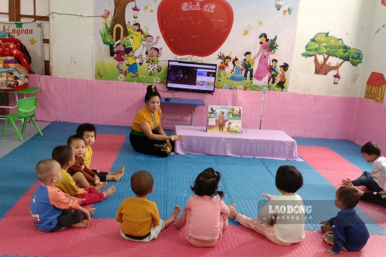 Nhiều giáo viên mầm non tại tỉnh Sơn La phấn khởi khi nghe tin Bộ Giáo dục và Đào tạo kiến nghị tăng phụ cấp cho giáo viên mầm non.