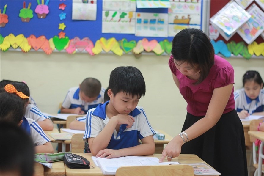 Nhiều giáo viên mong được tăng lương, phụ cấp từ ngày 1.1.2023.