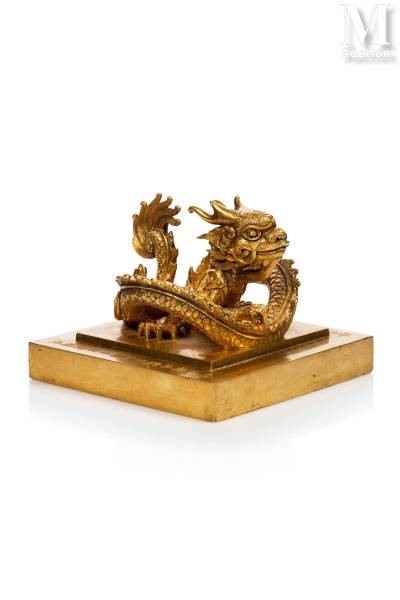 Chủ tịch UBND tỉnh Thừa Thiên Huế đề nghị Thủ tướng Chính phủ đồng ý dùng Quỹ Bảo tồn di sản Huế để mua lại ấn vàng triều Nguyễn. Ảnh: H.V.M