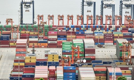 Xuất khẩu của Trung Quốc bất ngờ giảm trong tháng 10. (Ảnh: AFP)