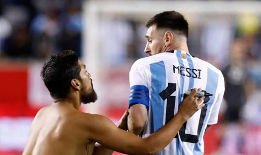 Những cổ động viên quá khích của Argentina sẽ được vào sân xem Messi và đồng đội thi đấu tại World Cup 2022. Ảnh minh hoạ: Getty