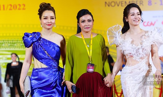 Các nghệ sĩ Việt có mặt tại LHP quốc tế Hà Nội lần thứ IV.