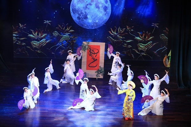 Các tiết mục tham dự Liên hoan ca múa nhạc của Hiệp hội UNESCO thành phố Hà Nội. Ảnh: TTXVN