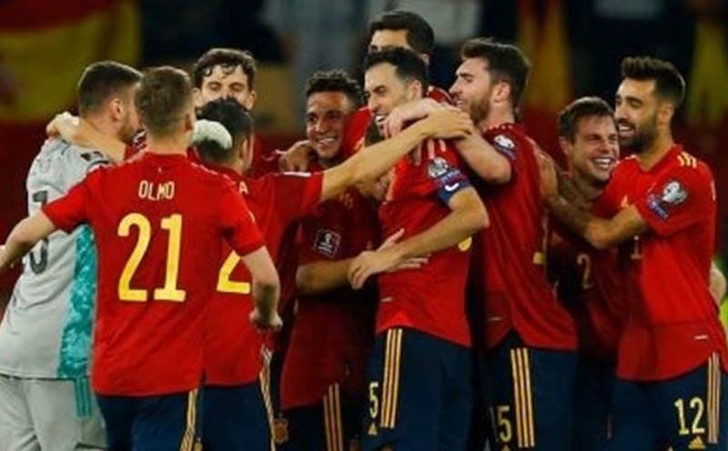 Hãy cùng lắng nghe, cổ vũ và ủng hộ đội tuyển Tây Ban Nha đến chiến thắng!