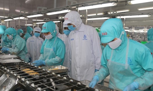 Một số doanh nghiệp chế biến thủy sản ở Khánh Hòa cuối năm gặp khó khăn do bị cắt giảm đơn hàng. Ảnh: Phương Linh