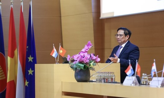 Thủ tướng Phạm Minh Chính phát biểu tại Diễn đàn doanh nghiệp Việt Nam - Luxembourg. Ảnh: VGP