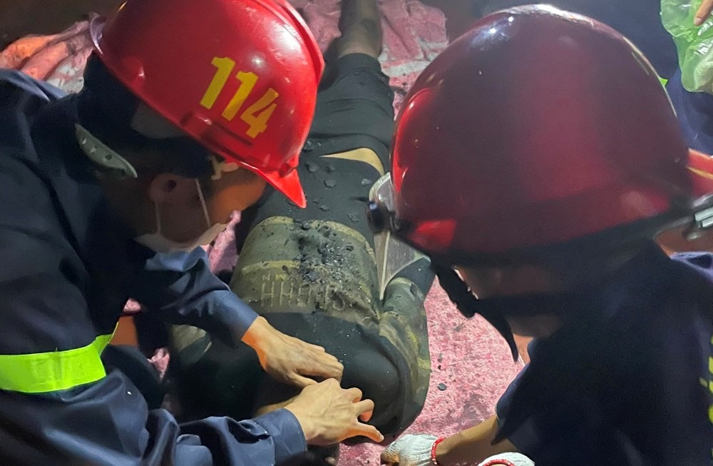 Hải Phòng: Cháy phòng trọ, giải cứu 1 người mắc kẹt trong nhà vệ sinh