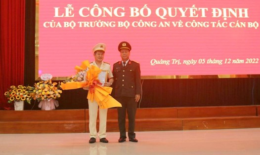 Thượng tá Lê Phi Hùng (trái ảnh) được bổ nhiệm giữ chức Phó Giám đốc Công an tỉnh Quảng Trị. Ảnh: Trần Khôi.