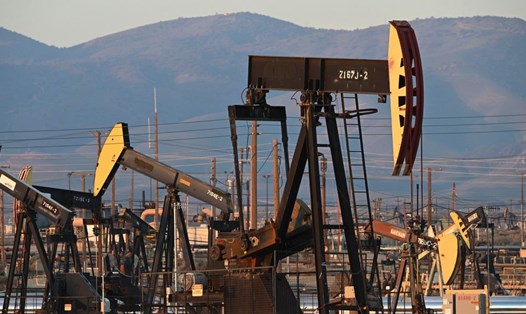 Giá dầu thế giới được dự báo tăng trong năm 2023. Ảnh: AFP