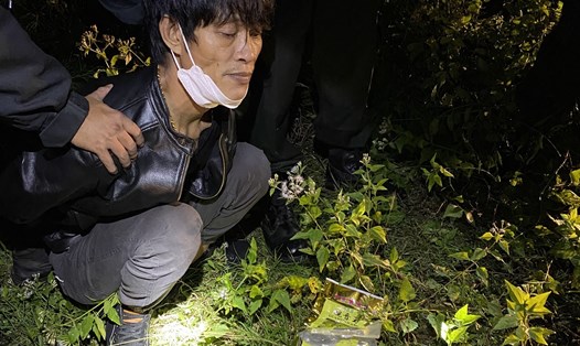 Đối tượng Đào Xuân Tùng bị bắt cùng tang vật là 2kg ma túy. Ảnh: HT.