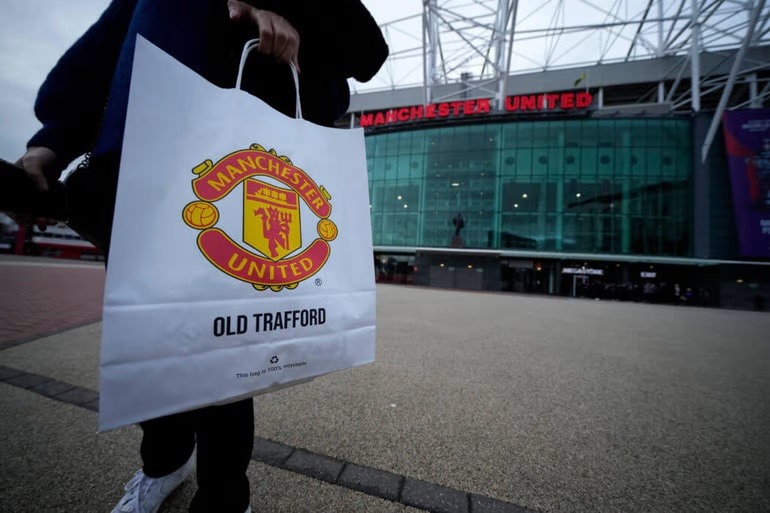 Nhà Glazer sẽ bán Manchester United như thế nào?