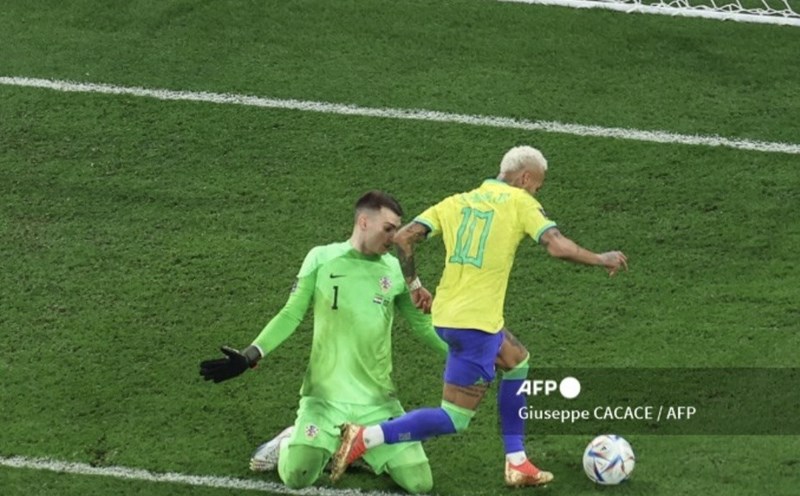 Neymar gia nhập đội bóng của Saudi Arabia