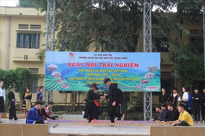 Một hoạt động ngoại khóa của Trường dự bị đại học trung ương. Ảnh: Ủy ban Dân tộc