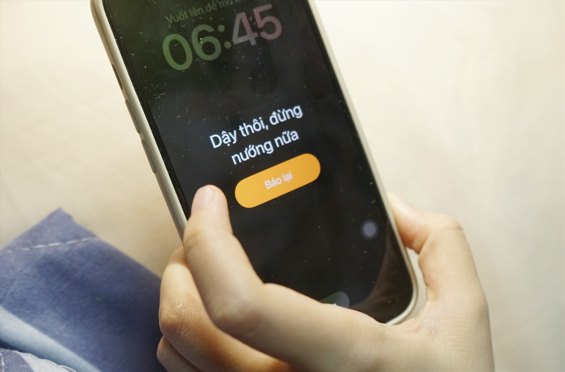 Hậu quả của ngủ nướng hay giấc ngủ ngắn và kém chất lượng là mệt mỏi, đầu óc mơ hồ, kém tập trung. Ảnh: Thanh Ngọc