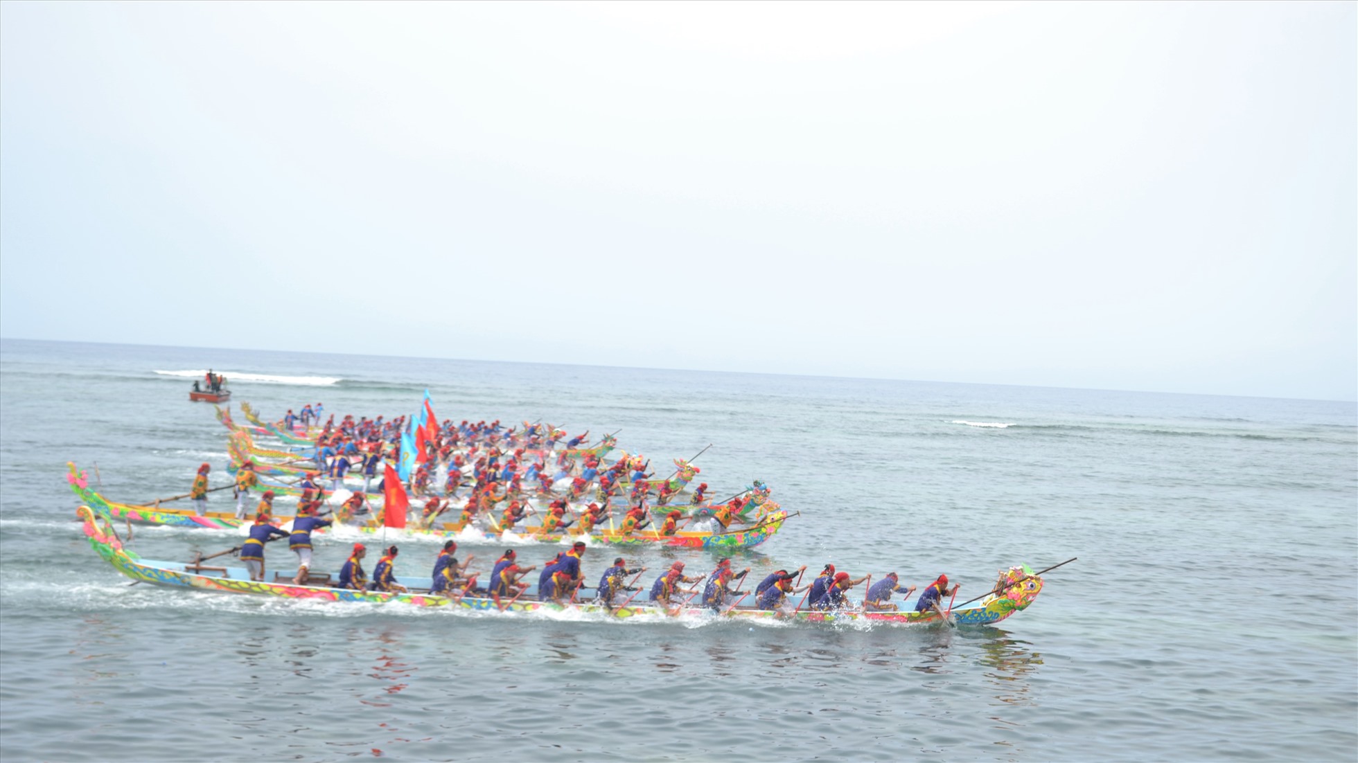 Lý Sơn tổ chức nhiều hoạt động văn hóa thể thao nhân kỷ niệm 30 năm Ngày thành lập huyện đảo (01.1.1993 – .1.1.2023). Ảnh: Hữu Danh