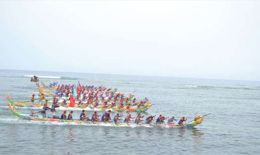 Lý Sơn tổ chức nhiều hoạt động văn hóa thể thao nhân kỷ niệm 30 năm Ngày thành lập huyện đảo (01.1.1993 – .1.1.2023). Ảnh: Hữu Danh