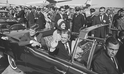 Tổng thống Mỹ John F. Kennedy tại Dallas, Texas. Ảnh: Bảo tàng Tầng 6 tại Dealey Plaza