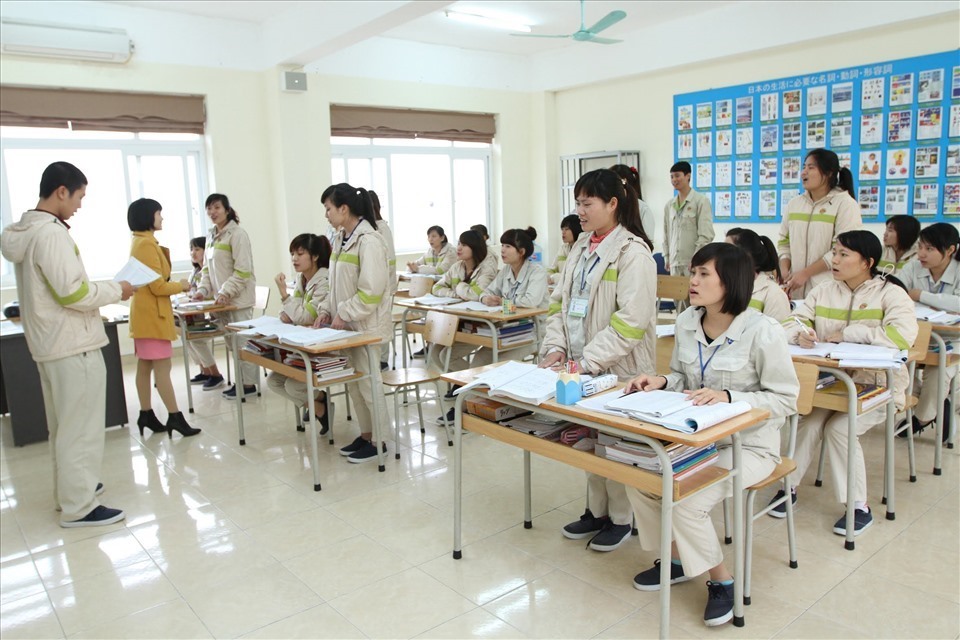 Đào tạo người lao động trước khi làm việc ở nước ngoài. Ảnh: Hải Nguyễn