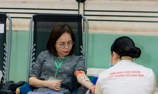 Cán bộ, viên chức, sinh viên Học viện Nông nghiệp Việt Nam đã tích cực tham gia Hiến máu tại Ngày hội hiến máu với chủ đề “Nông nghiệp một trái tim hồng”. Ảnh: Thanh Tuyền