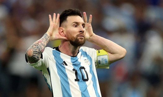 Áo đấu của Messi đang gây "sốt" trước thềm trận chung kết World Cup 2022.  Ảnh: AFP