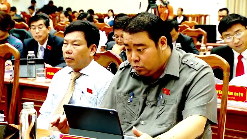 Nhng d n ca cng ty ng Nguyn Vit Dng, ngi nh caddie ti  Nng