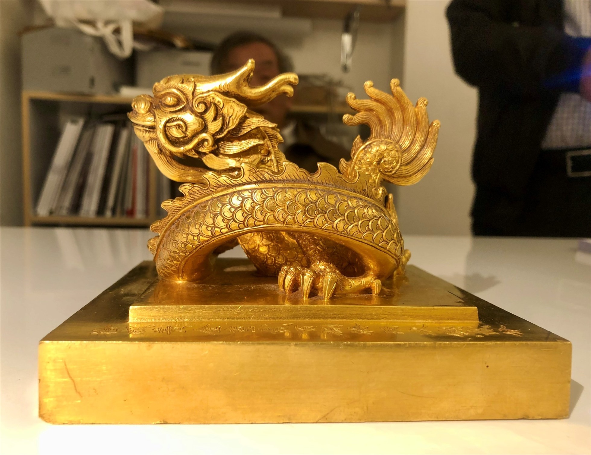 Ấn vàng “Hoàng đế chi bảo“. Ảnh: Tư liệu Cục Di sản văn hoá