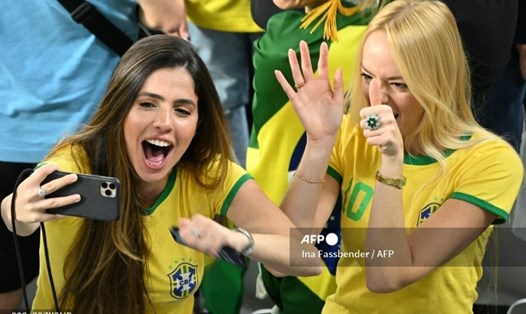 Nhiều cổ động viên Brazil muốn Argentina vô địch World Cup 2022. Ảnh: AFP