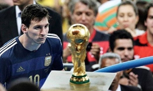 Messi và khoảnh khắc khó quên.  Ảnh: AFP